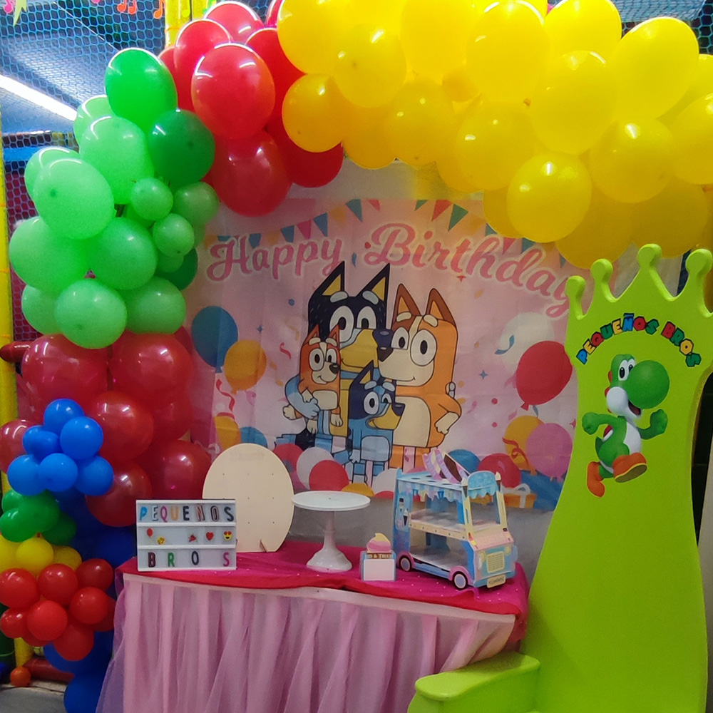 pequenos-bros-celebracion-bluey